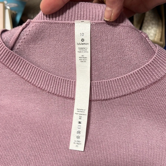 Lululemon Hallo Aloe Pullover Size 10 - Picture 6 of 10
